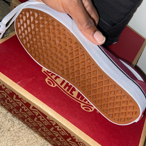 Vans - Picture 3 of 3